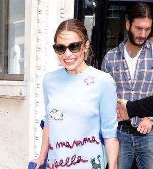 Emilia Clarke spotted on crutches