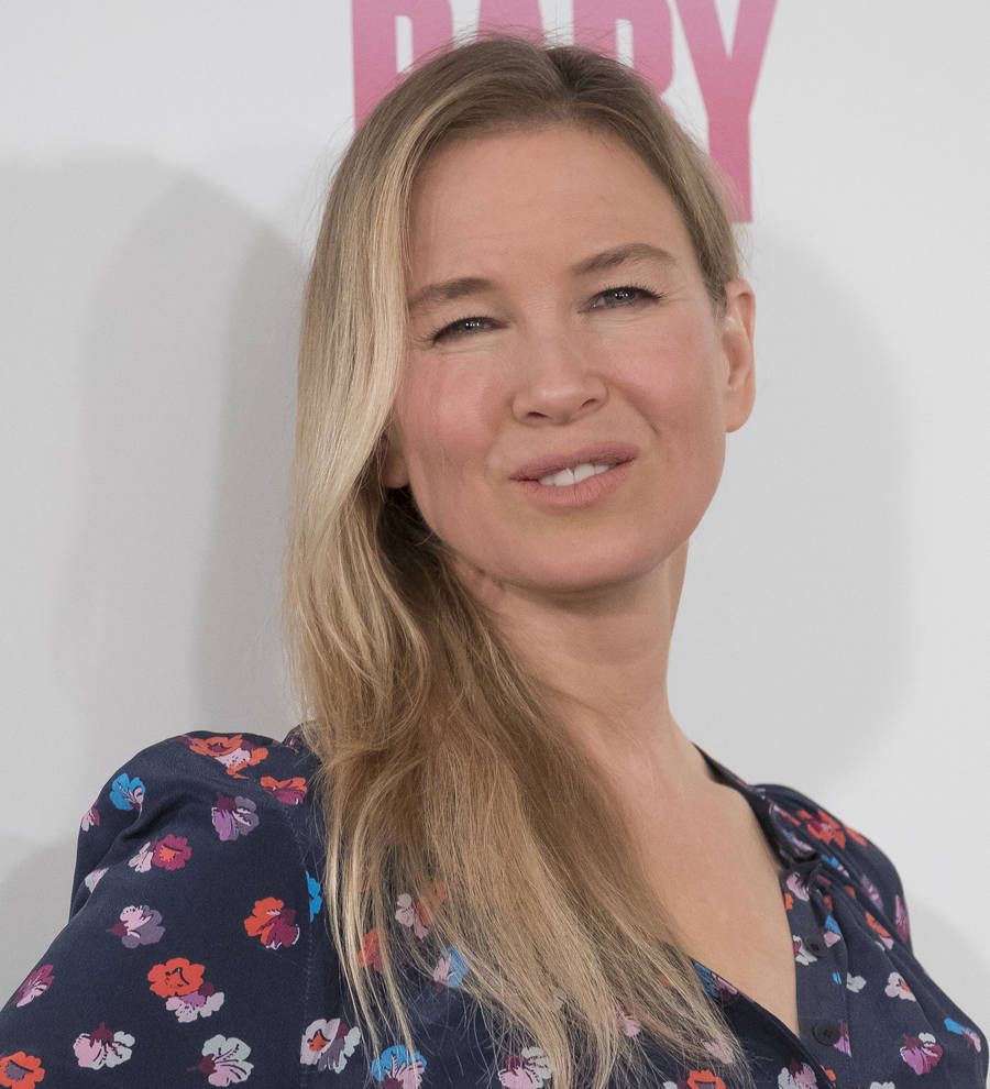 Renee Zellweger: 'I'm an airport Starbucks expert'