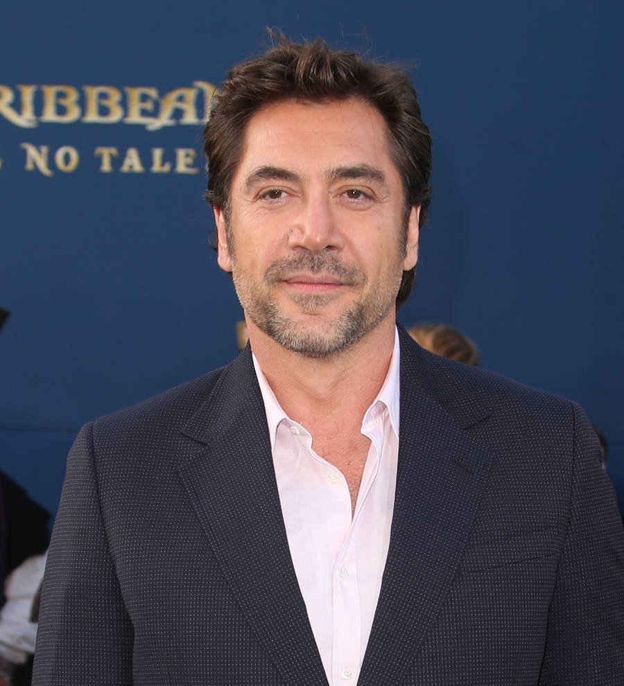 Javier Bardem's kids have their own mini pirate costumes