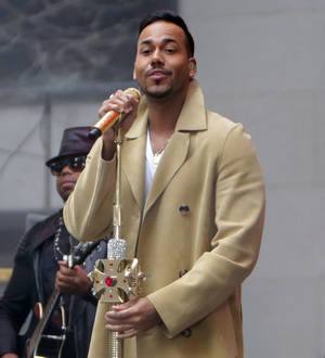 Romeo Santos sweeps Billboard Latin Music Awards