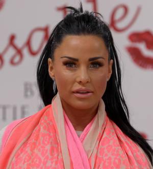 Katie Price hospitalized - report