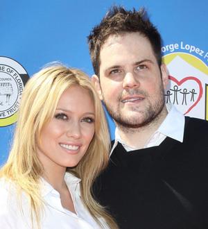 Hilary Duff Weds Mike Comrie