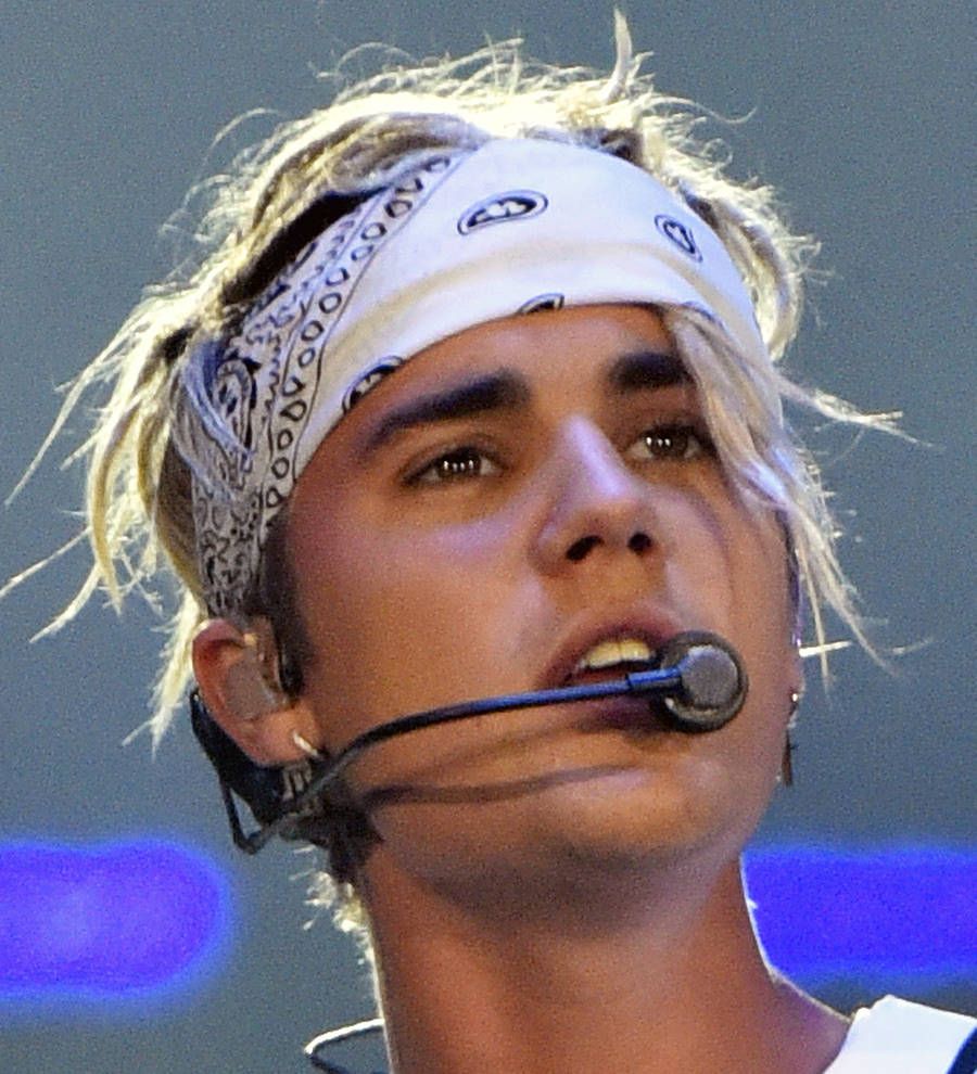 Justin Bieber's representative dismisses miming allegations