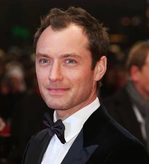 Jude Law bans son from tattoo