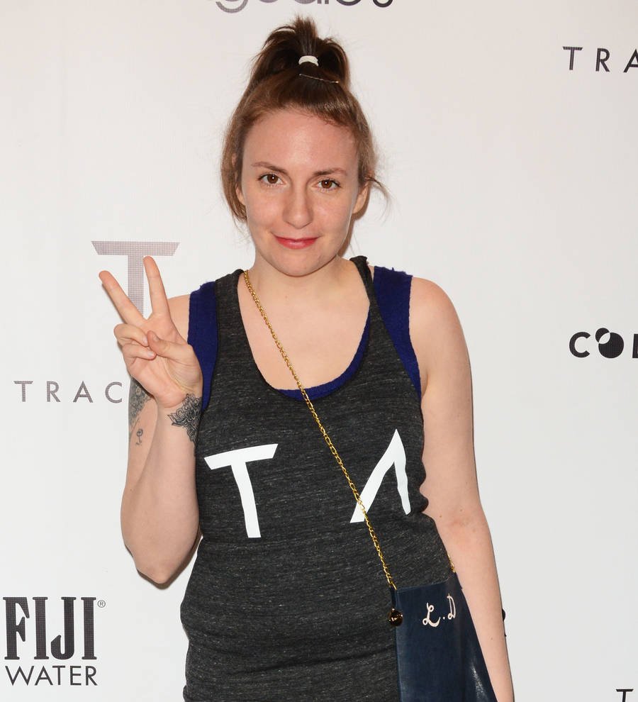 Lena Dunham pens article on importance of birth control