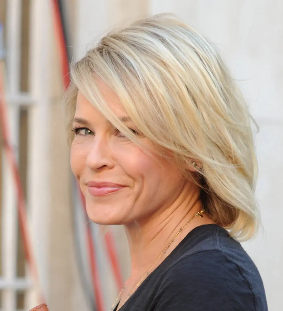 Chelsea Handler ends topless picture campaign