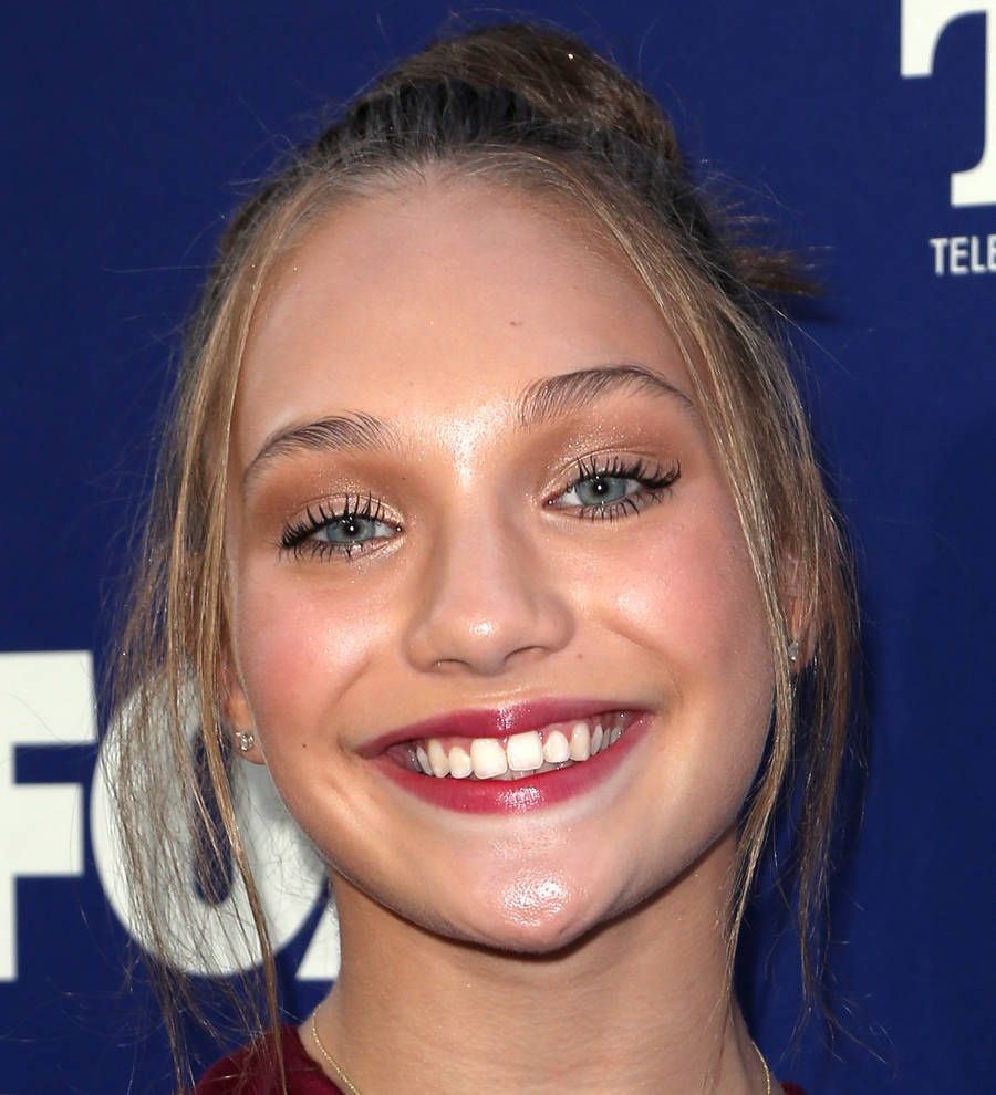 Sia's video star launches clothing line for teens