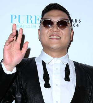 Psy launches online contest to find chef