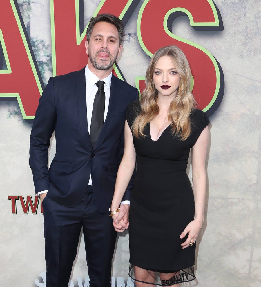 Amanda Seyfried and Thomas Sadoski become foster parents to baby kittens