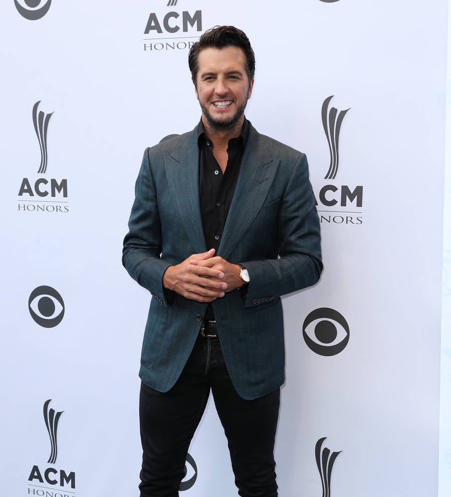 Luke Bryan and Lionel Richie officially join American Idol panel