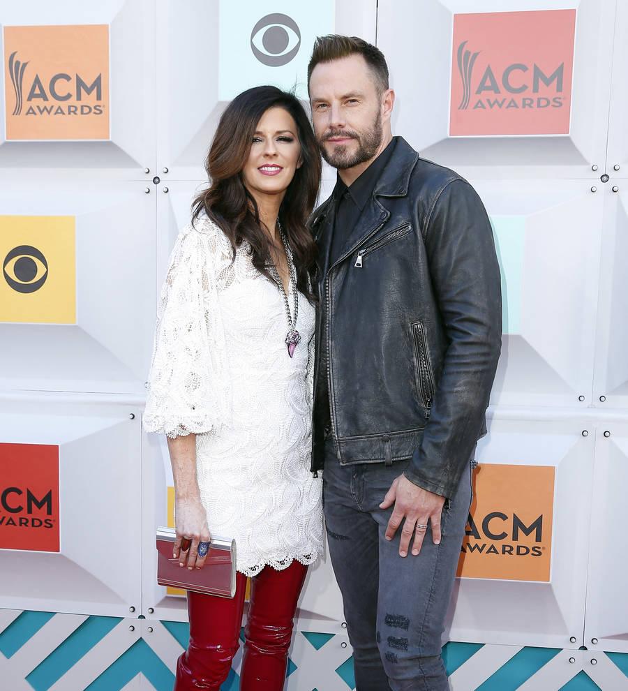 Little Big Town star defends pal Taylor Swift from feminists