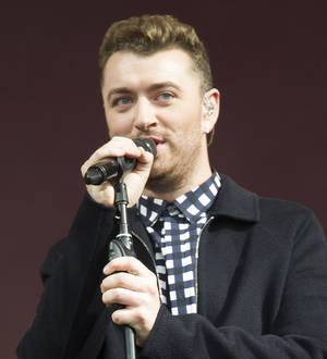Sam Smith honors fellow Brit Winehouse with Lollapalooza cover