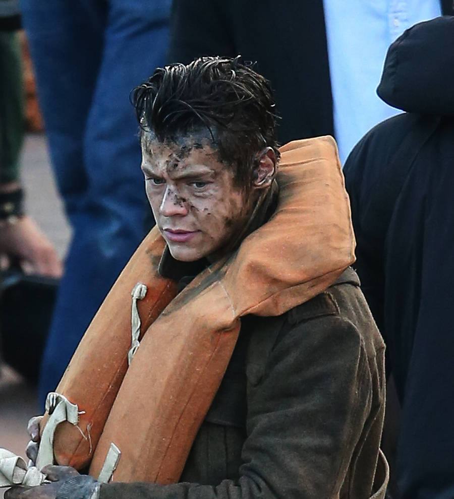 Harry Styles' debut solo single whips fans into a Twitter frenzy
