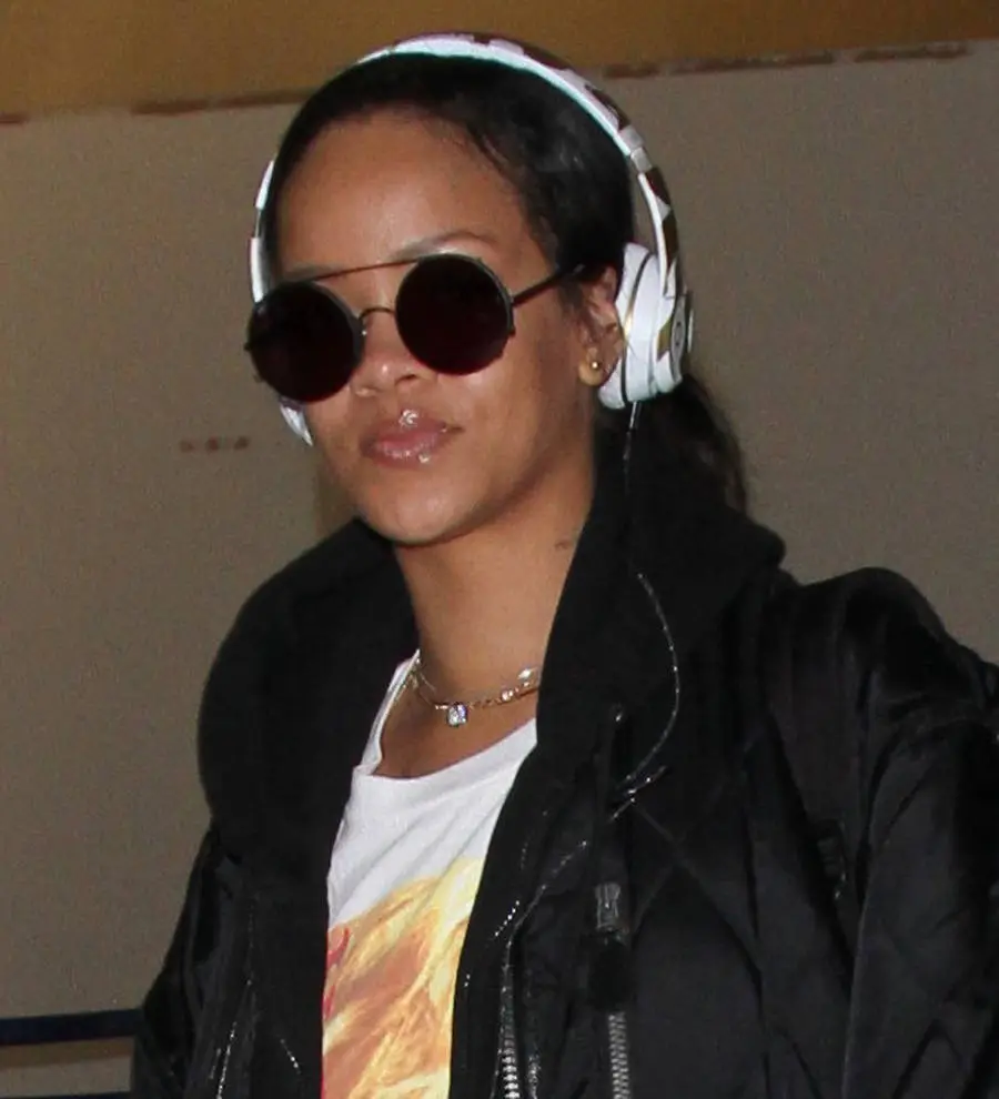 Rihanna recovers from illness for birthday bash