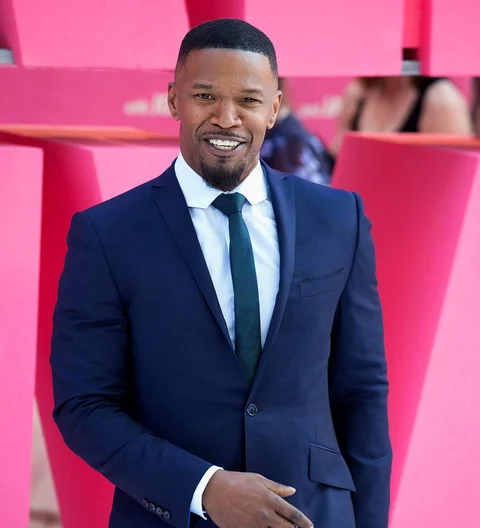 Jamie Foxx and Katie Holmes caught holding hands in Malibu