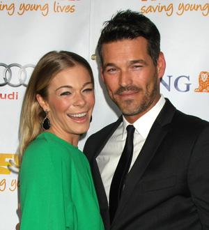 LeAnn Rimes and Eddie Cibrian renew vows