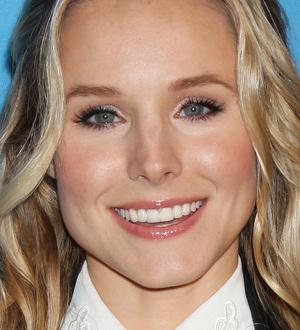 Hunger Games superfan Kristen Bell attends midnight screening