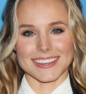 Hunger Games superfan Kristen Bell attends midnight screening