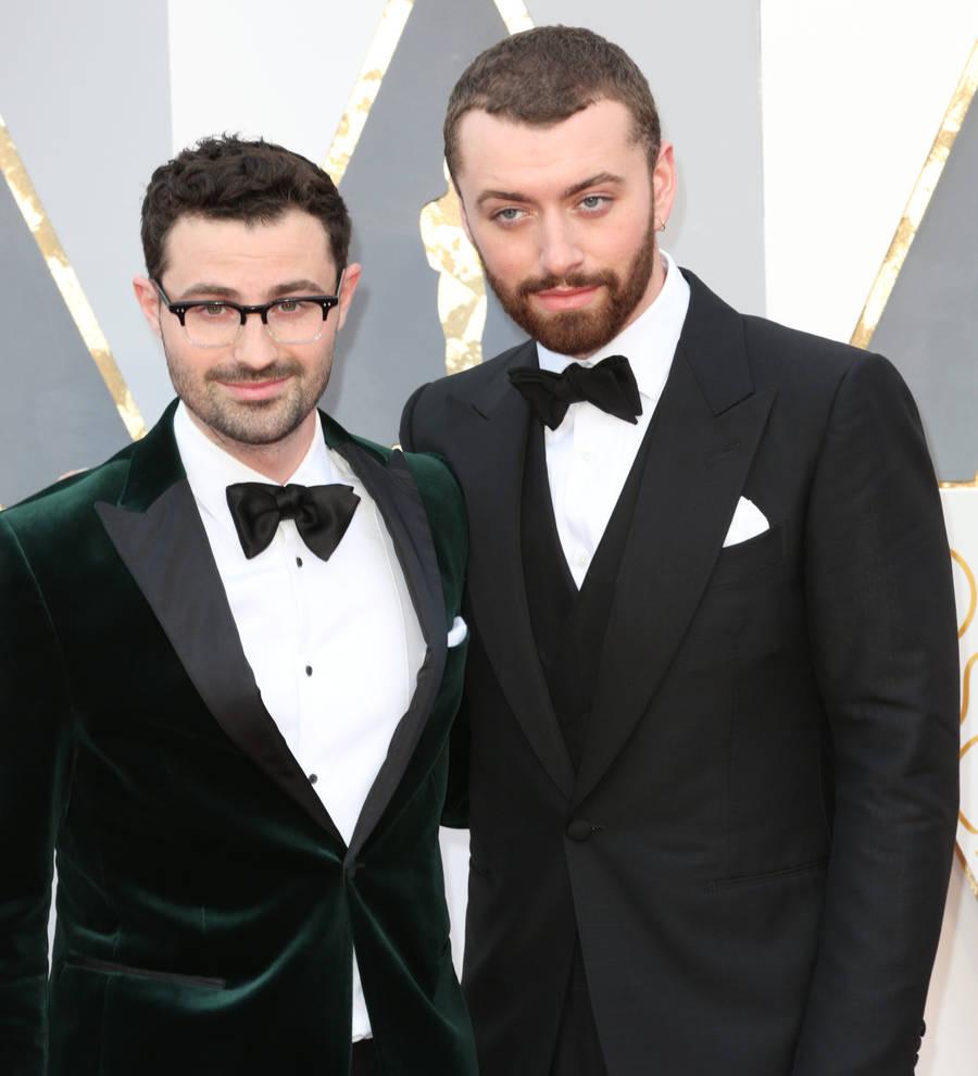 Sam Smith dedicates first Oscar to LGBT community