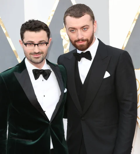 Sam Smith dedicates first Oscar to LGBT community