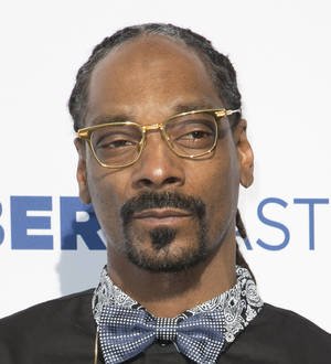 Snoop Dogg sues drinks company