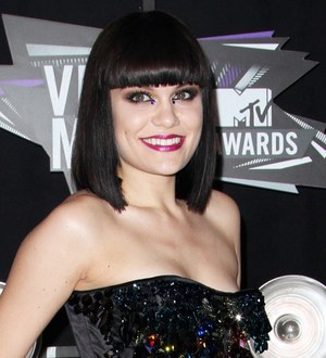 Jessie J's foot fears over bone transplant