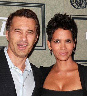 Halle Berry planning small wedding