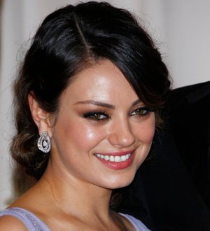 Soldier wants Kunis as his marine ball date