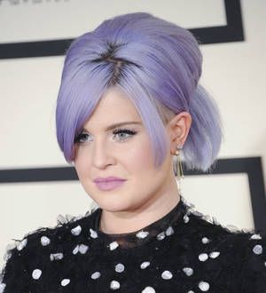 Kelly Osbourne has cancer gene, praises Angelina Jolie's preventative operation