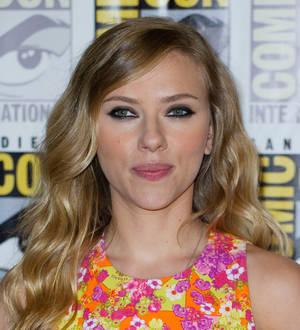 Scarlett Johansson's new ring not a sign of engagement