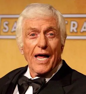Dick Van Dyke avoids death in car fire