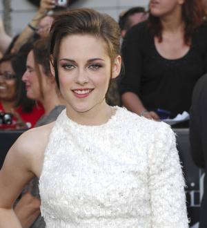 Twilight wedding dresses to be sold in Herrera stores