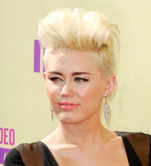 Miley Cyrus' dog dies
