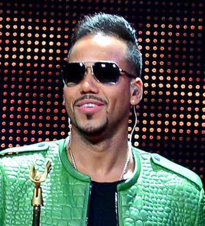 Romeo Santos tops Taylor Swift in YouTube views