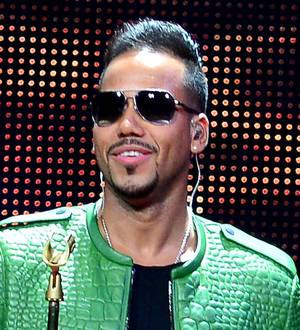 Romeo Santos tops Taylor Swift in YouTube views