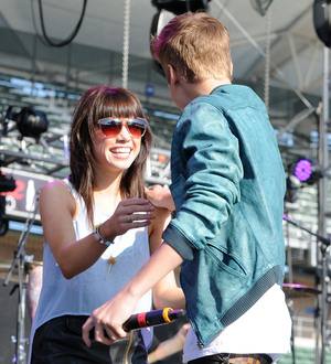 Justin Bieber recruits Carly Rae Jepsen to be support act on new tour