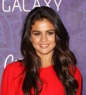 Taylor Swift asks Selena Gomez to make New York City move