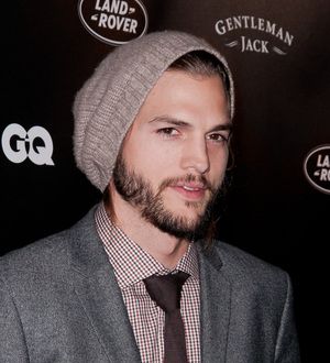 Ashton Kutcher keeps Twitter open, hands control over to management team