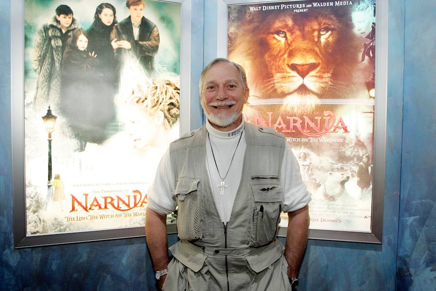 ICYMI: Netflix Acquires Right To 'Chronicles of Narnia'; Films & TV Series In Development!