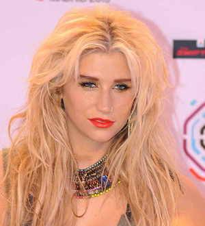 Ke$ha Makes Foul-Mouthed Resolution on Live Tv