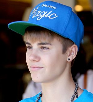 Justin Bieber records with Boyz II Men