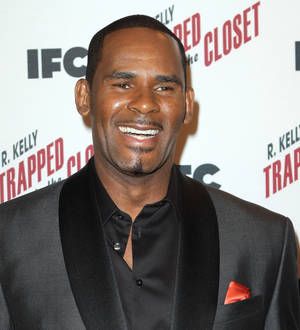 R. Kelly writes song for Connecticut shooting victims