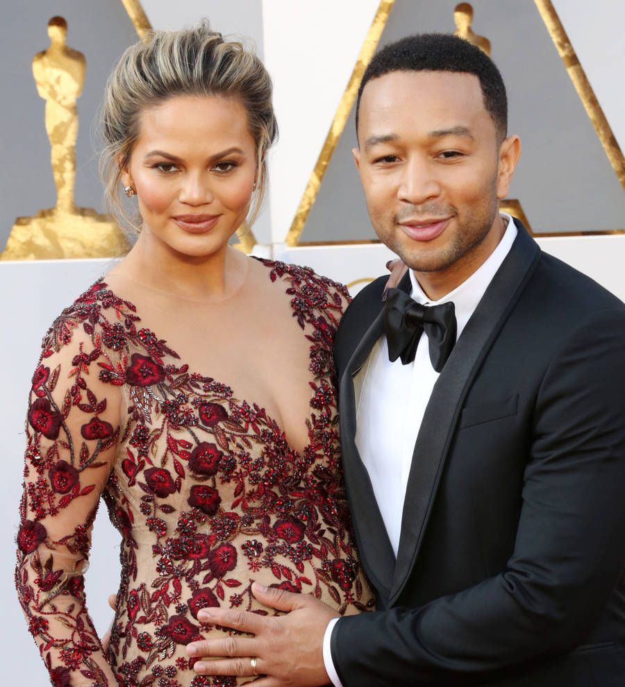 Chrissy Teigen hopes baby comes early