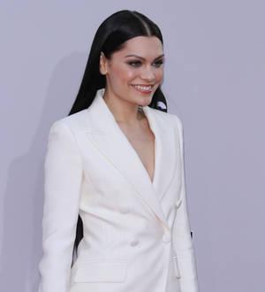 Stars honour inspiring kids at HALO Awards