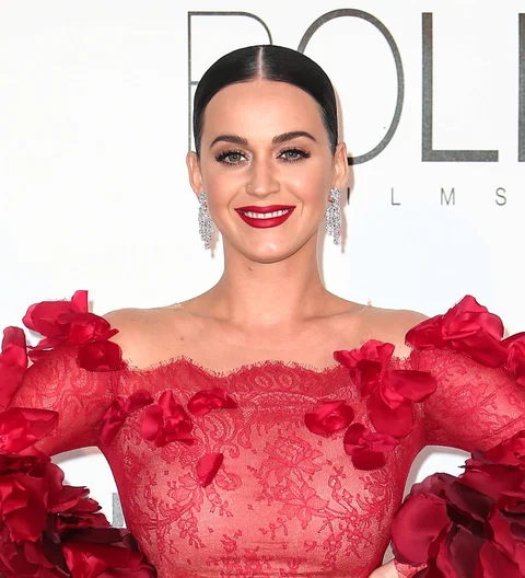 Katy Perry celebrates her birthday by voting for Hillary Clinton