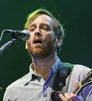 Dan Auerbach engaged and expecting a child