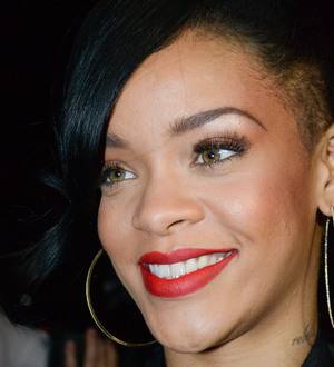 Rihanna looking for U.K. home