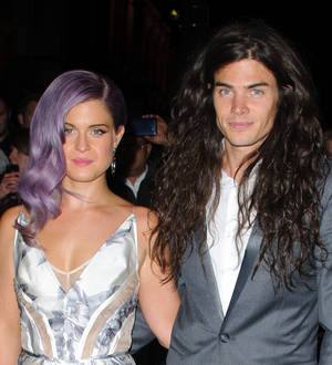 Kelly Osbourne secretly engaged - report