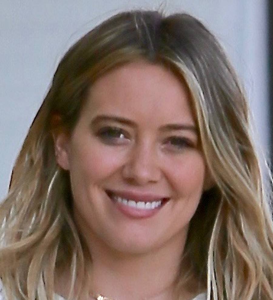 Hilary Duff is no good at dating