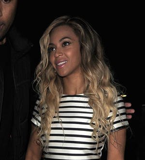 Beyonce sends flowers to family of tragic fan